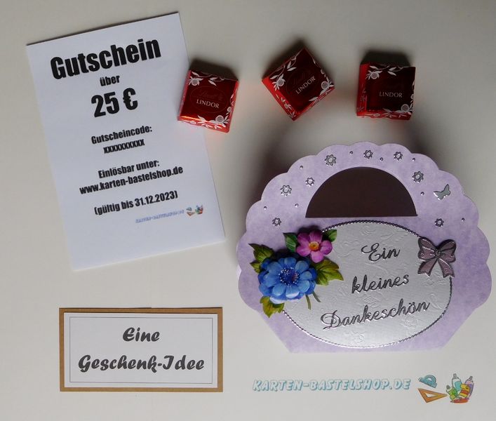 Geschenkidee mit Gutschein und Schokolade im Täschchen