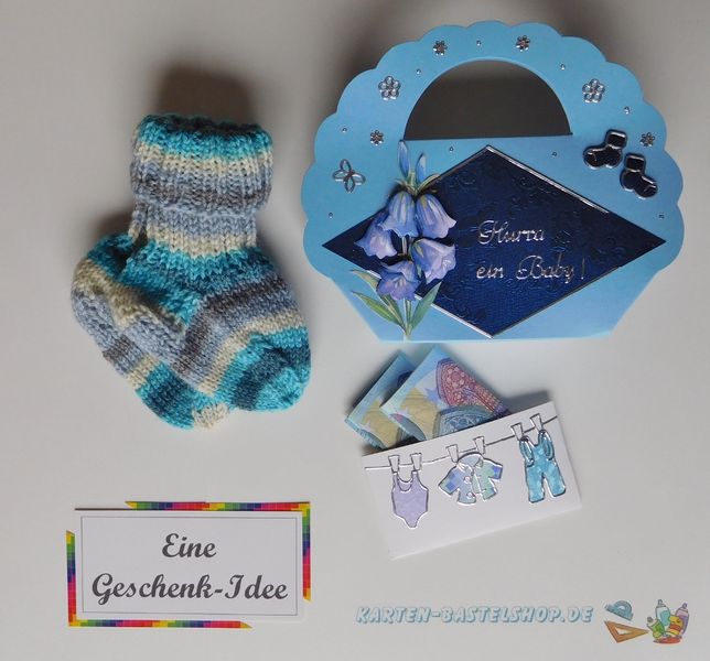 Baby-Geschenkidee mit Söckchen und Täschchen