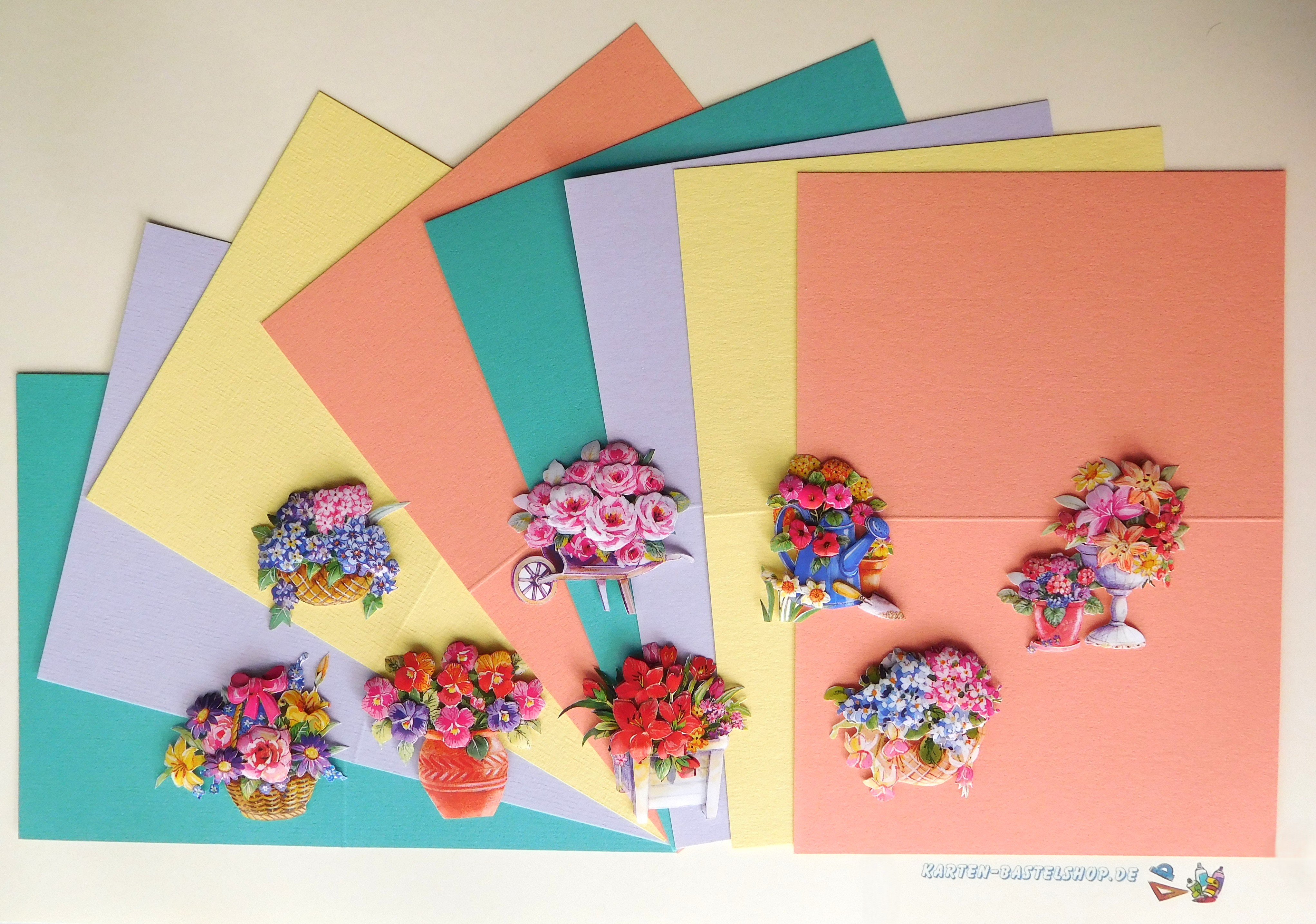 Kartenkarton und 3D-Motive für die Geburtstagskarten
