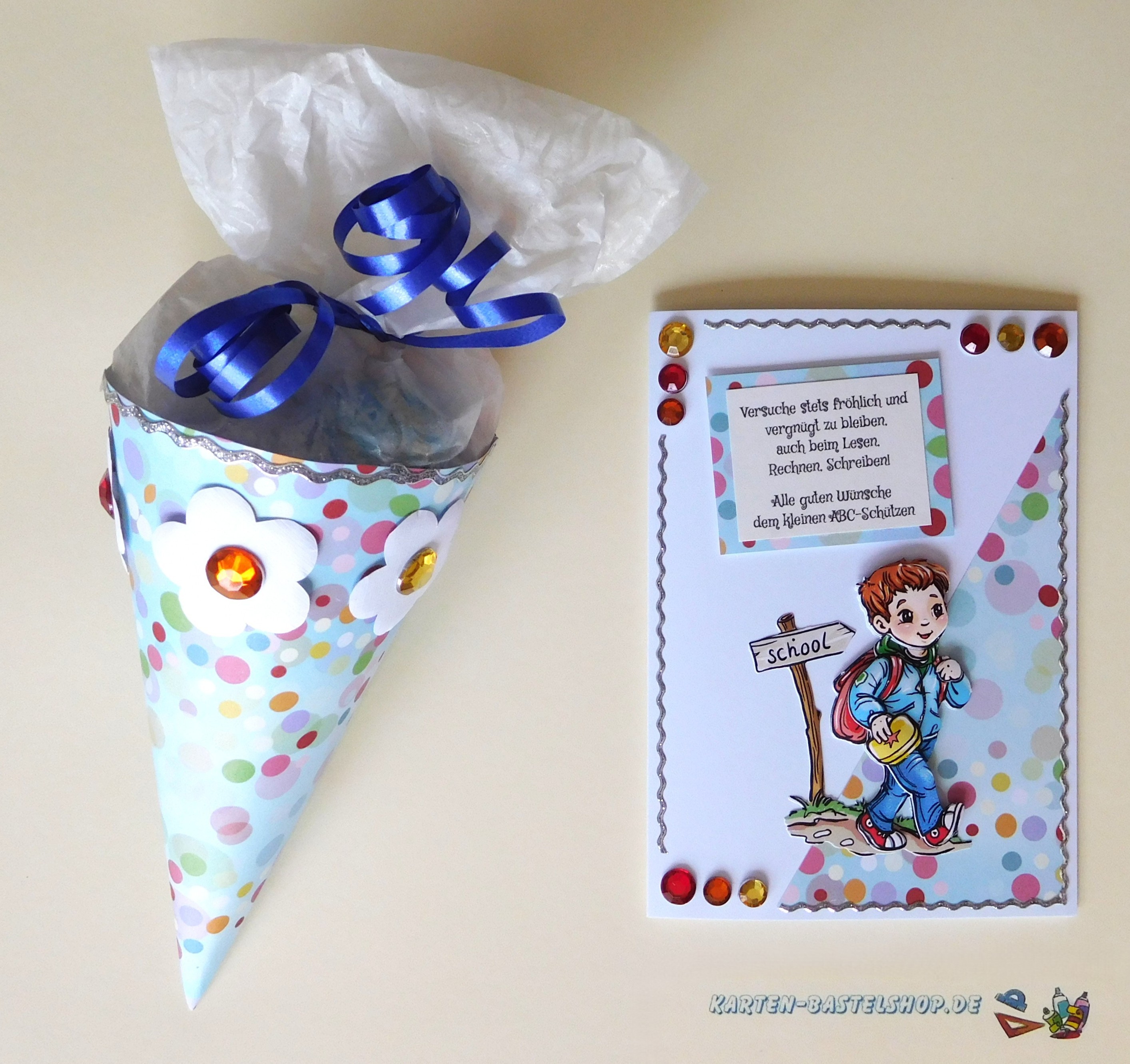 Schultüte und Karte zum Schulanfang
