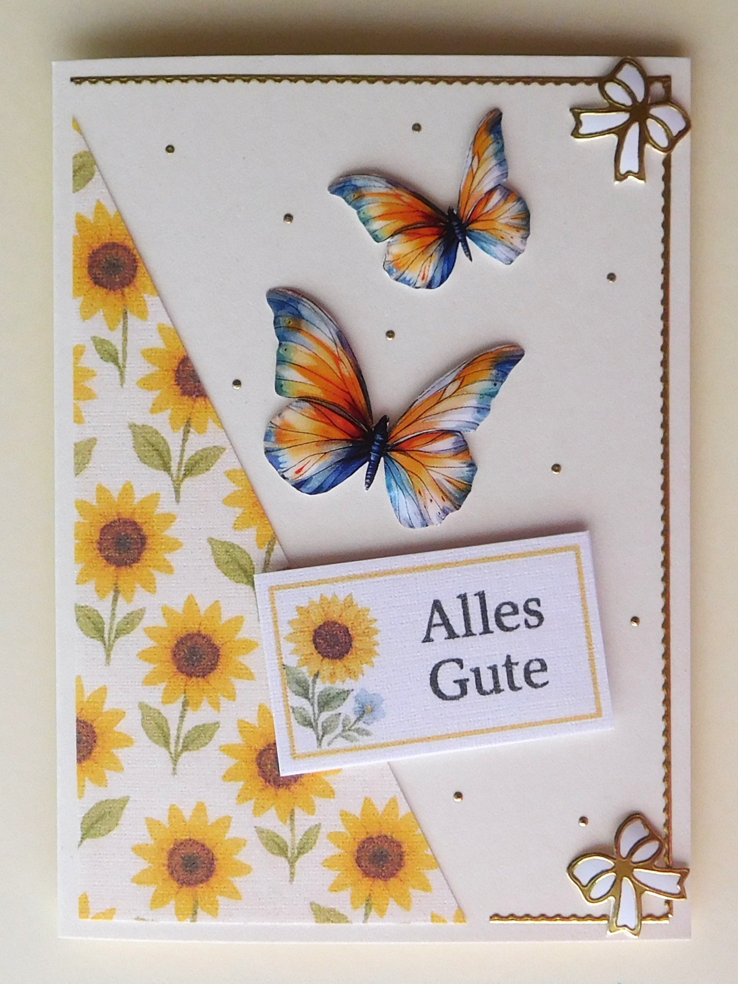 Mini Karte mit Sonnenblumen und Schmetterlingen