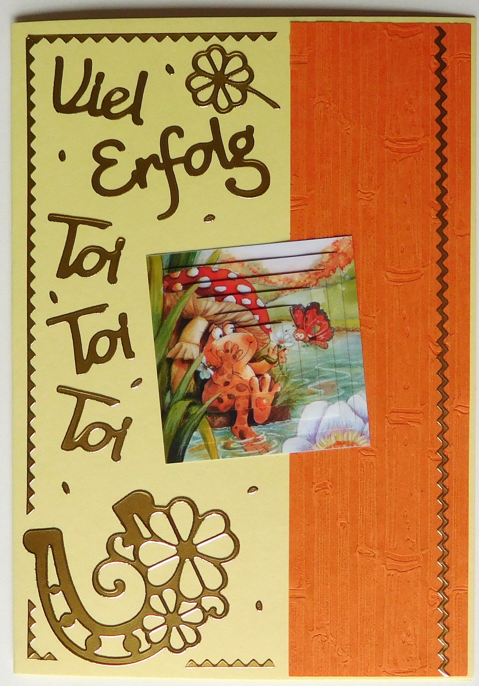 Karte zum Ruhestand mit Glücksbotschaften und Pyramidenmotiv