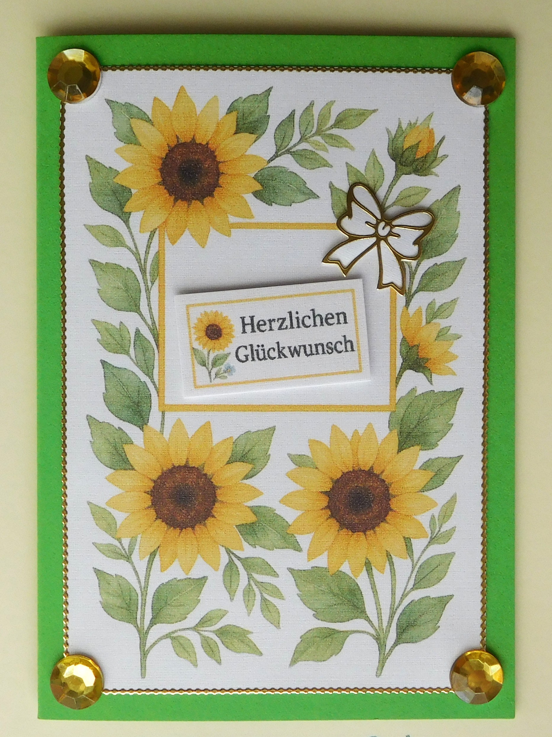 Glueckwunschkarte mit Sonnenblumen