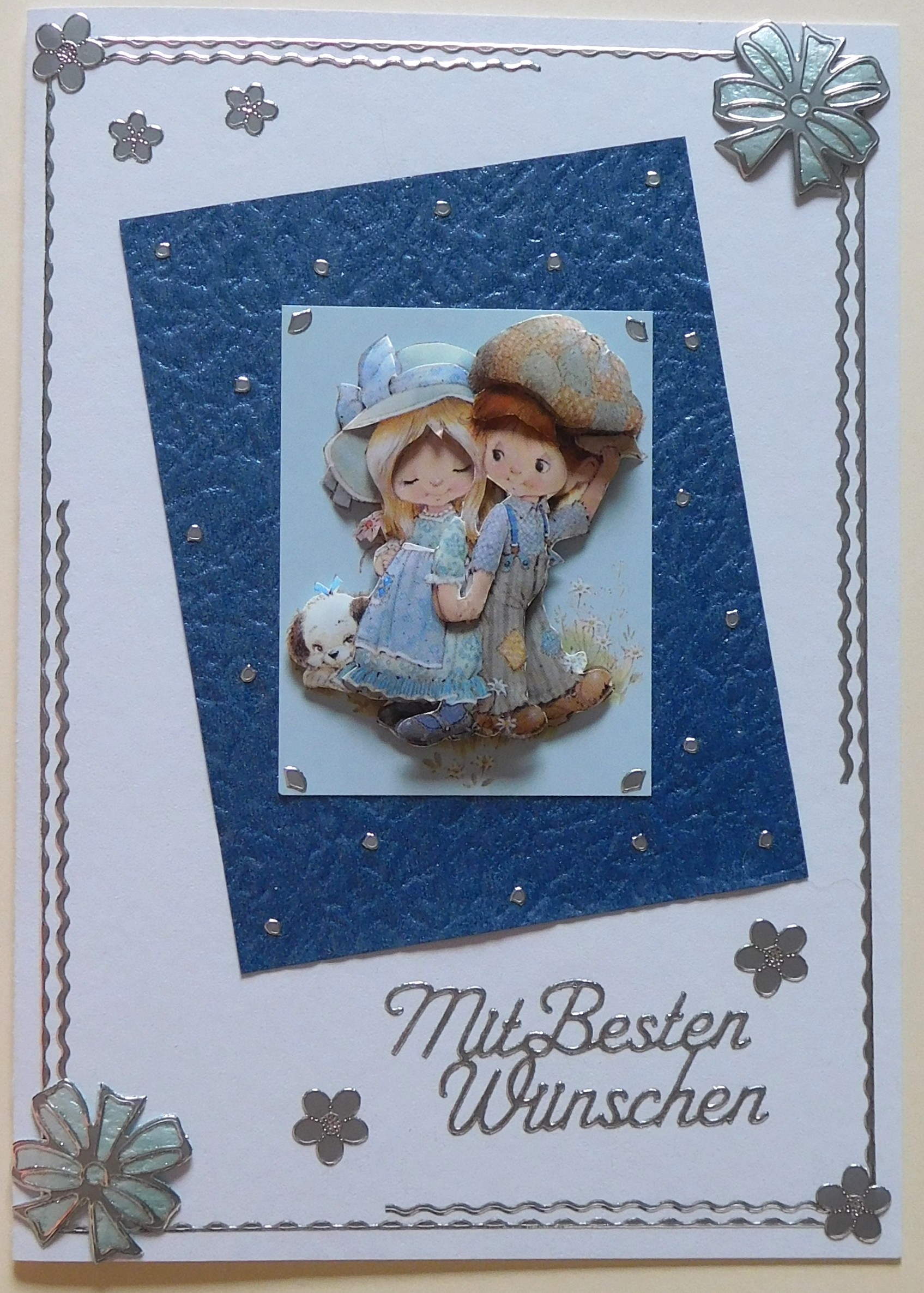 Weisse Kinderkarte mit 3D Motiv