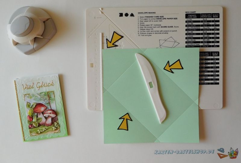 Weitere Falzlinien für einen Umschlag mit dem Scoring-Board setzen