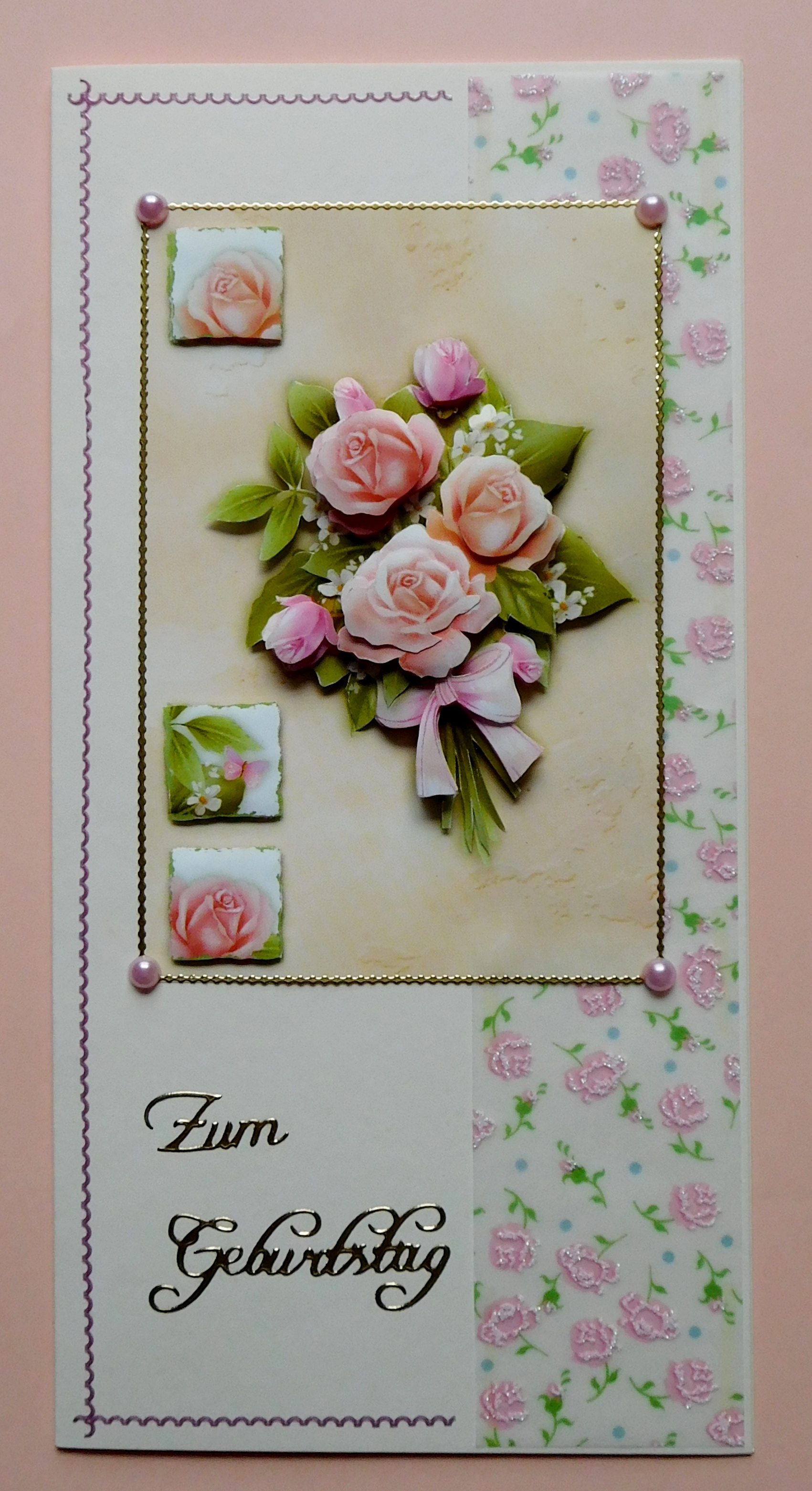 DIN-Lang-Karte mit Rosenstrauß und zartem Hintergrundpapier