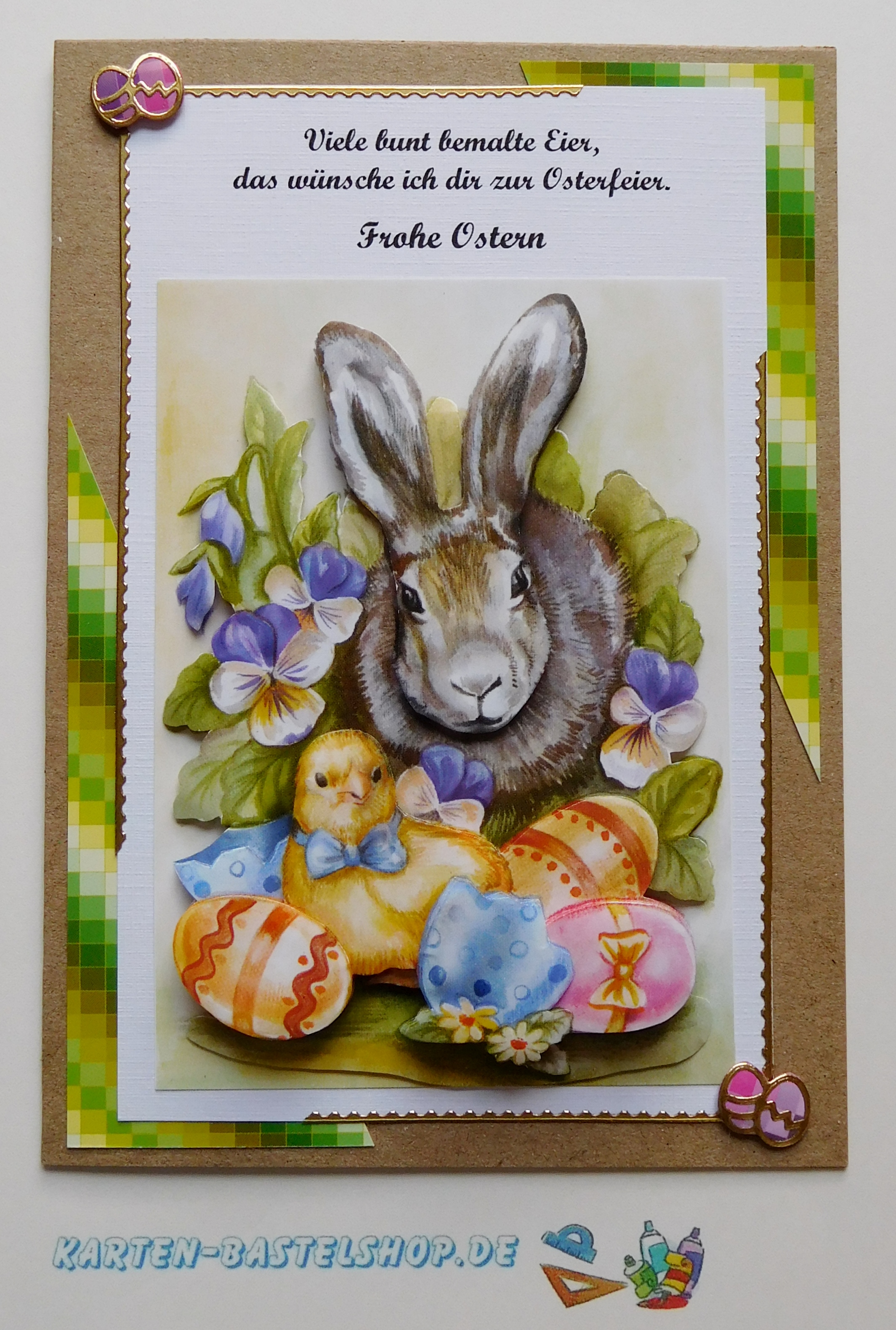 Osterkarte mit Hasenmotiv, Naturkarton und Karo-Line-Dekor
