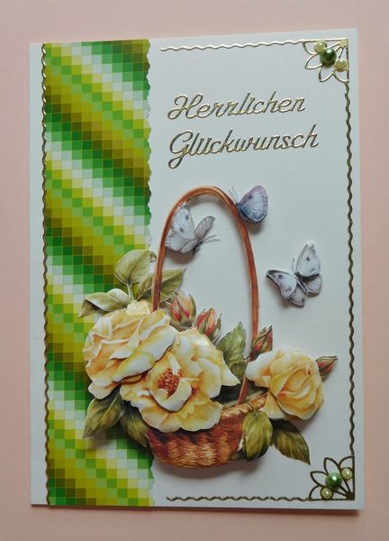 Klassische Glückwunschkarte mit grünem Karo-Line-Streifen und Blumenkorb