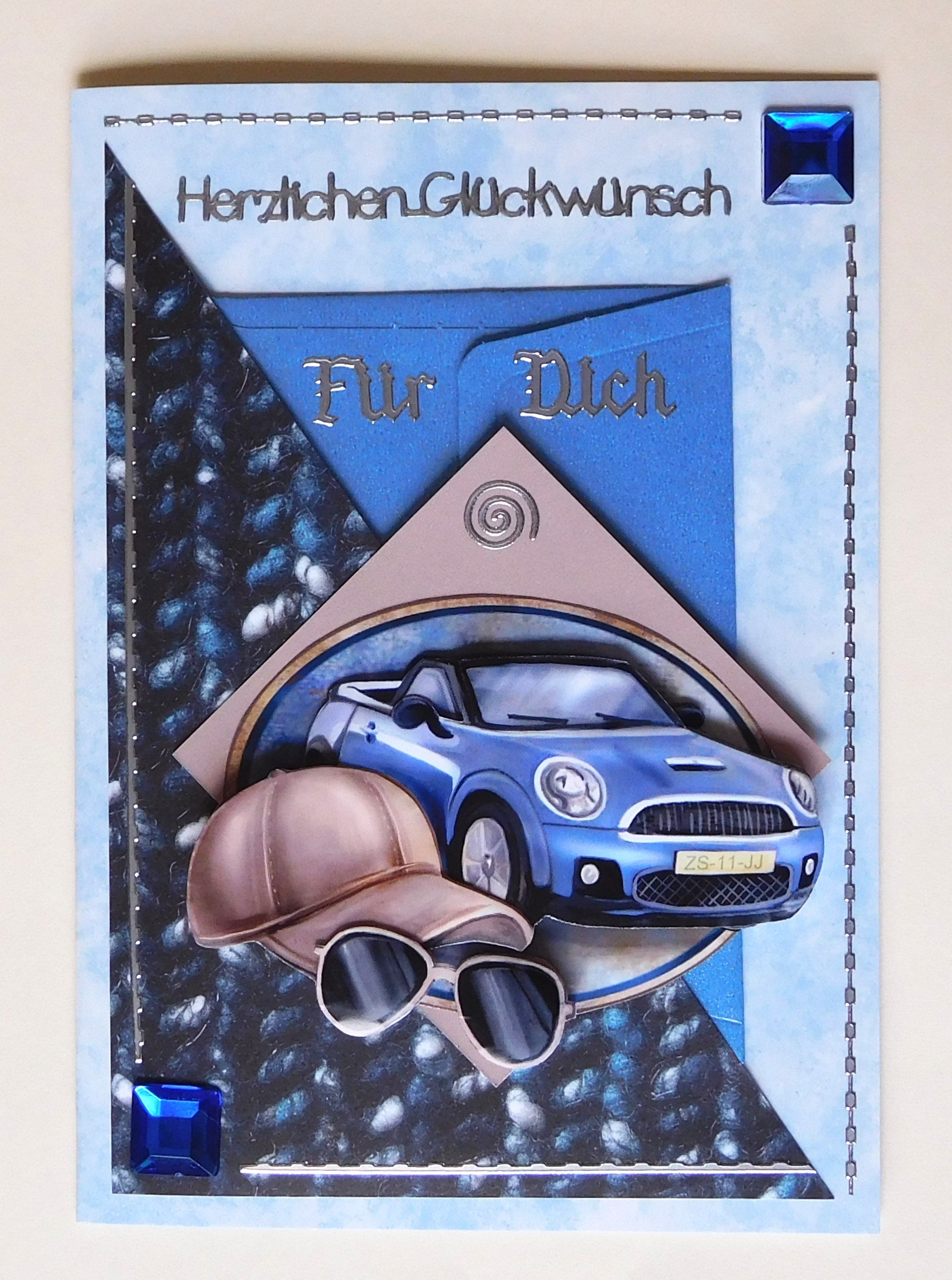 Männerkarte mit Auto, Sonnenbrille und Tasche für einen Geldumschlag